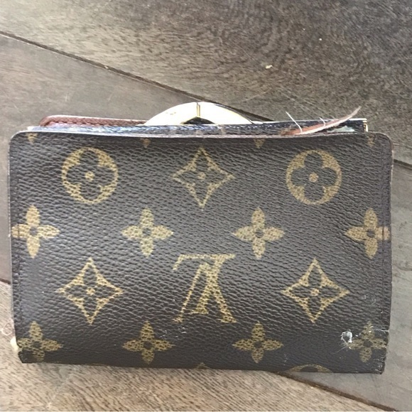 Authentic Louis Vuitton‎ French Kisslock Wallet - Picture 8 of 11